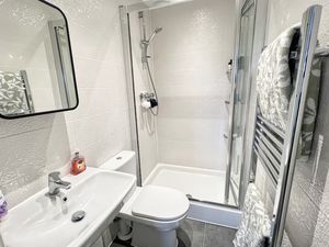 Photo 19- click for photo gallery